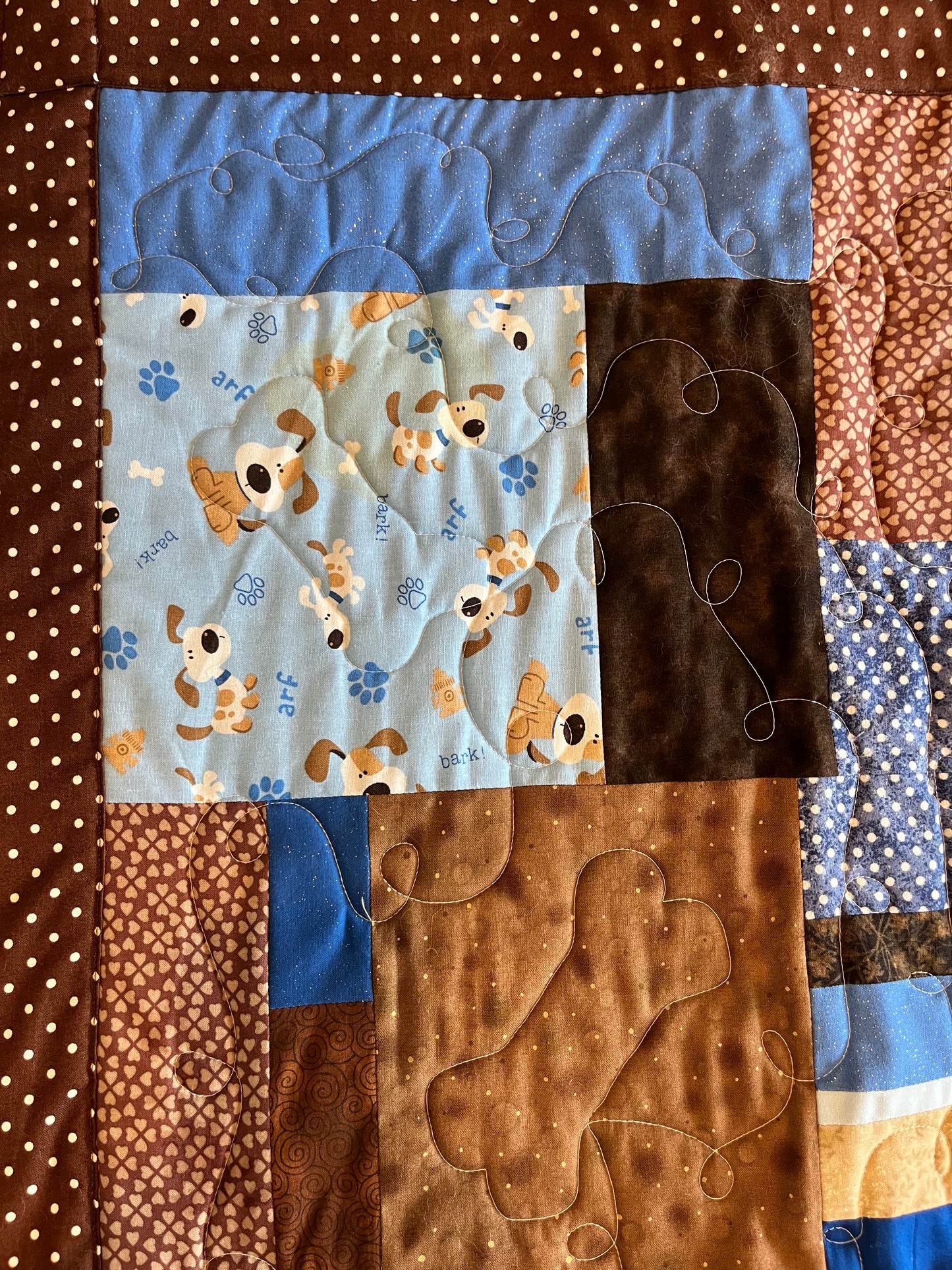 "Puppy Paws" Baby Quilt